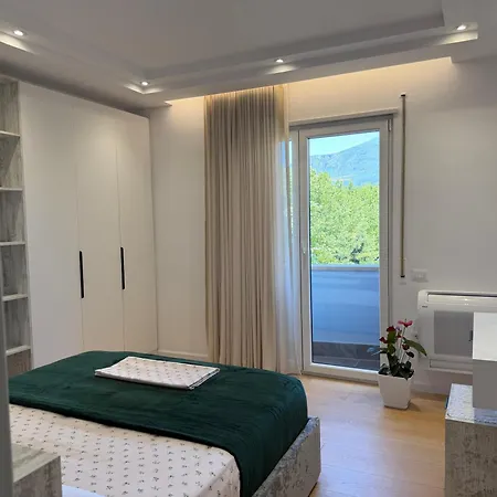 Appartement Newborn Tirana